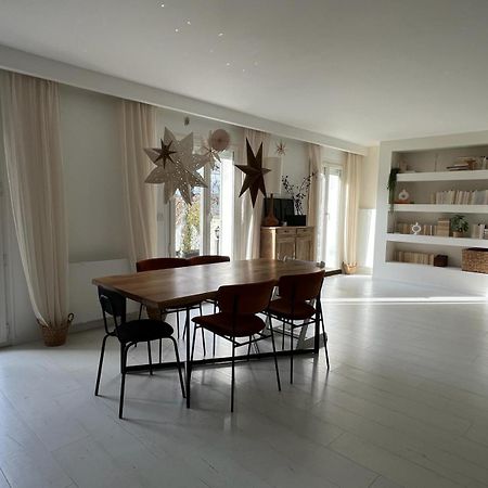 Maison Familiale, Belle Et Moderne Proche De Versailles Et Thoiry Maule エクステリア 写真