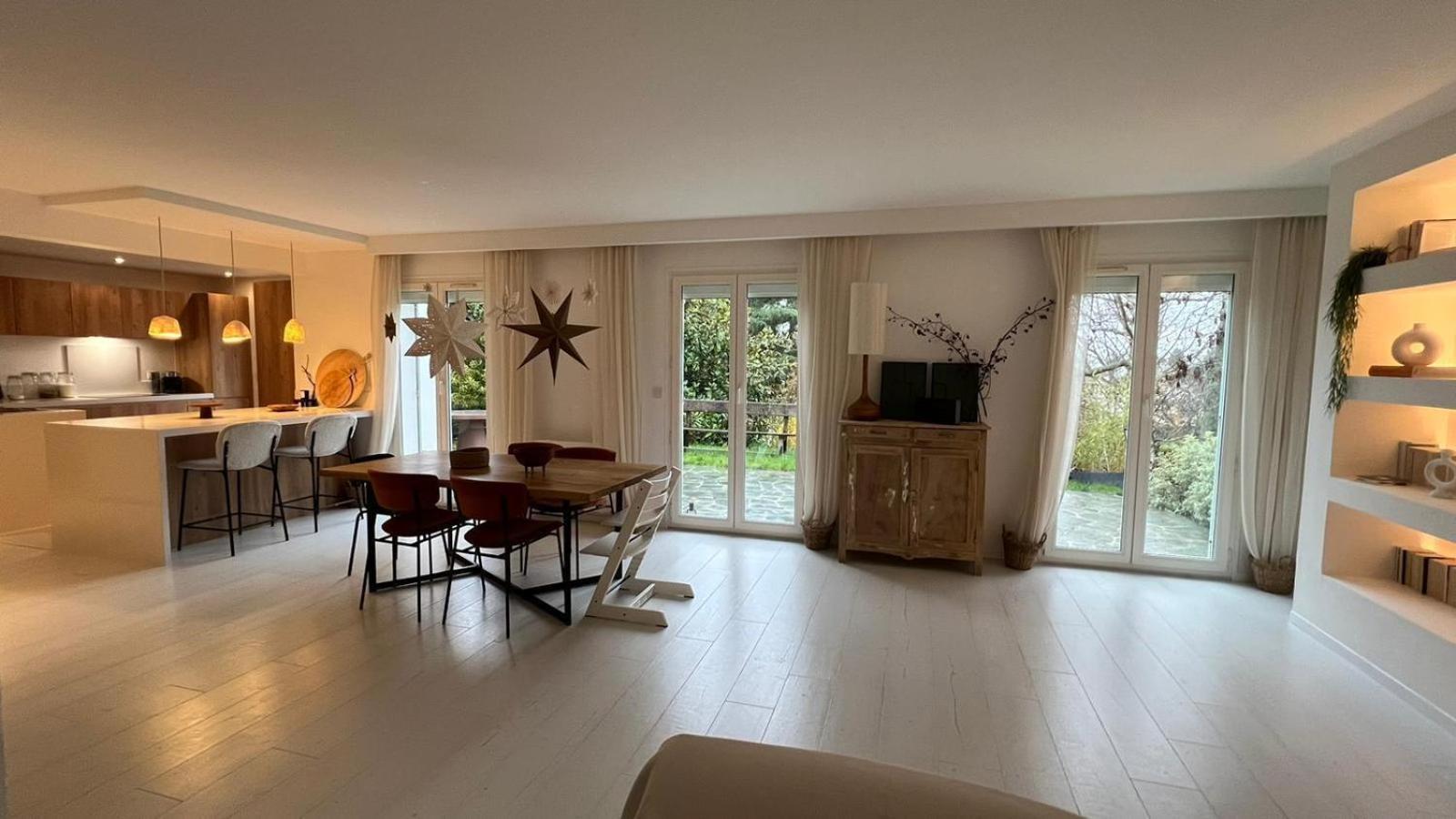 Maison Familiale, Belle Et Moderne Proche De Versailles Et Thoiry Maule エクステリア 写真