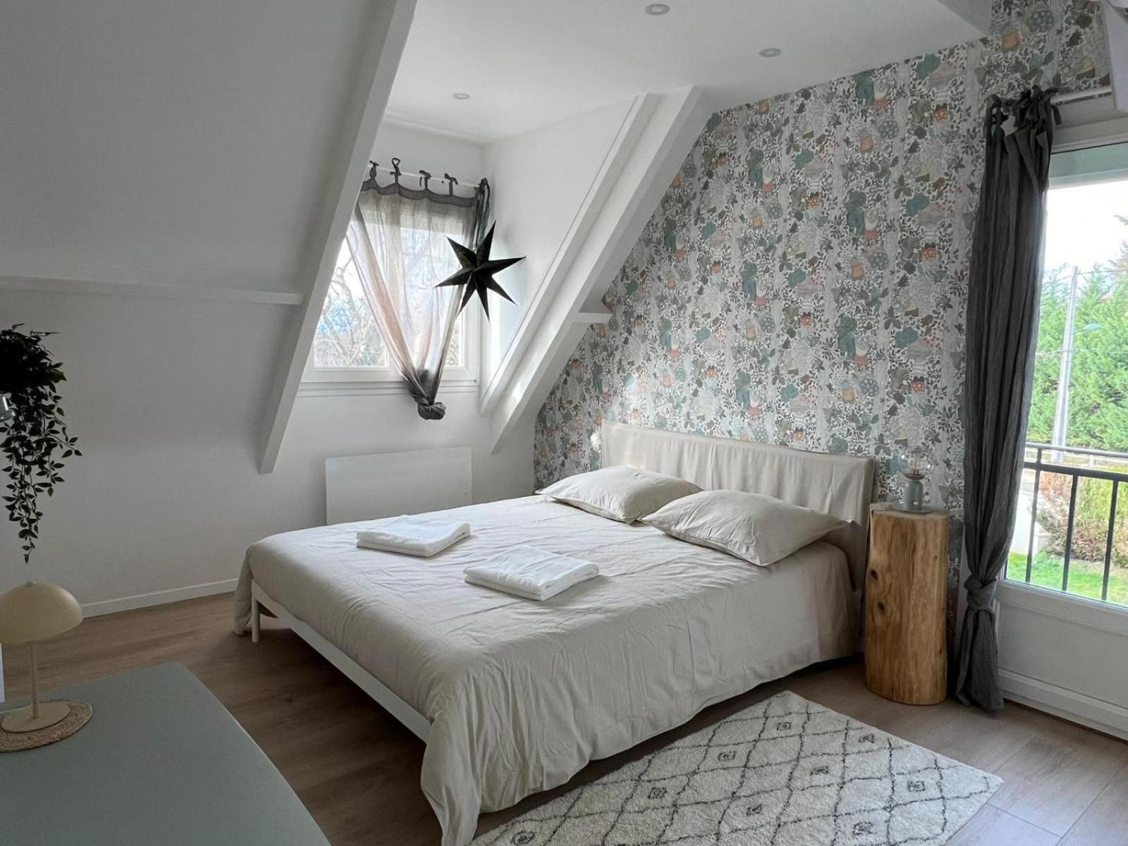 Maison Familiale, Belle Et Moderne Proche De Versailles Et Thoiry Maule エクステリア 写真
