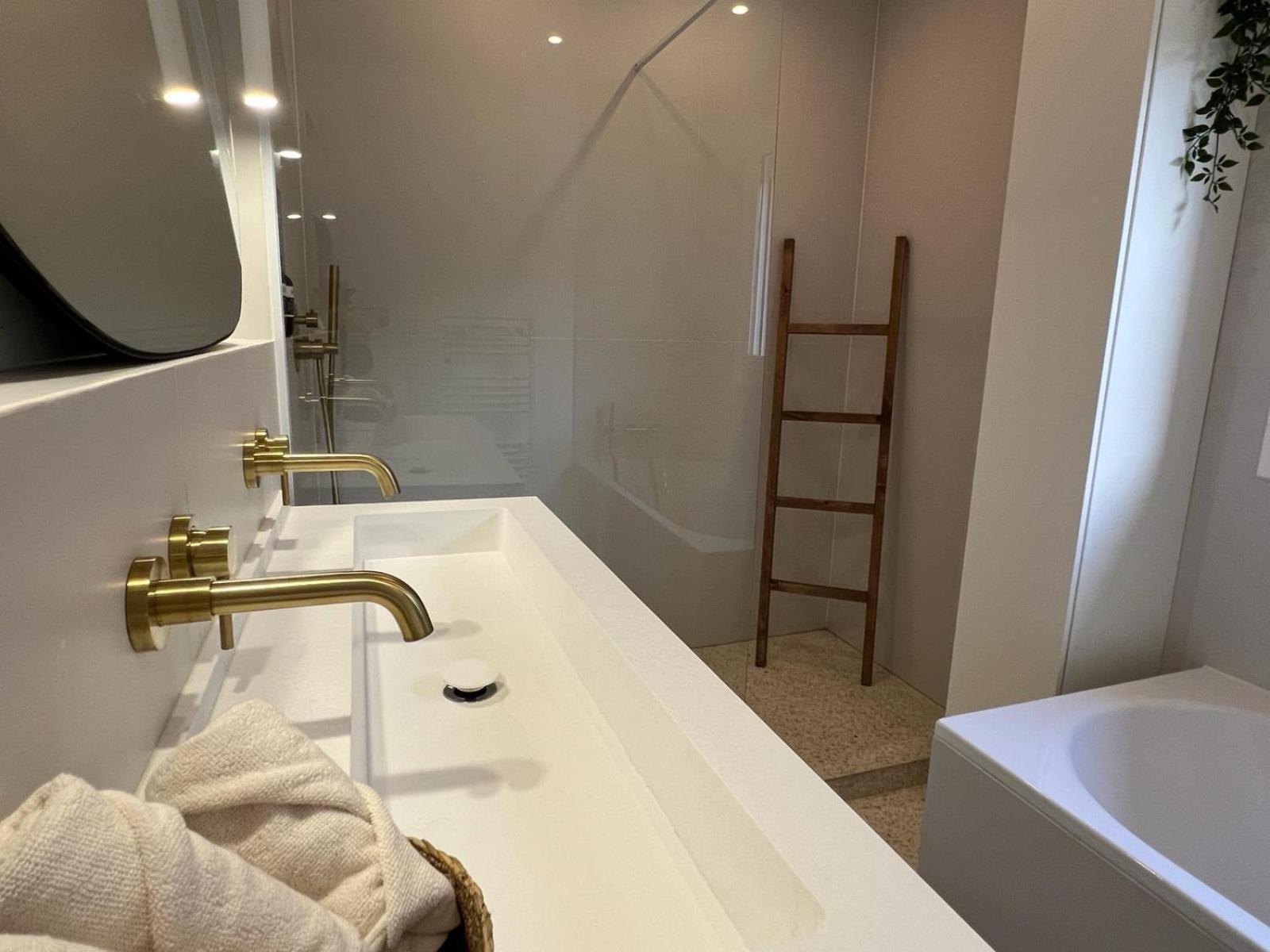 Maison Familiale, Belle Et Moderne Proche De Versailles Et Thoiry Maule エクステリア 写真