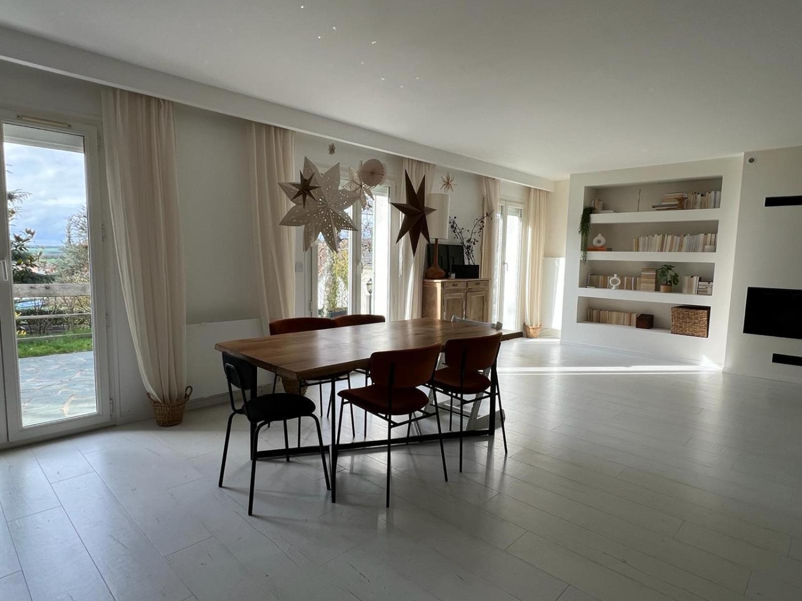 Maison Familiale, Belle Et Moderne Proche De Versailles Et Thoiry Maule エクステリア 写真